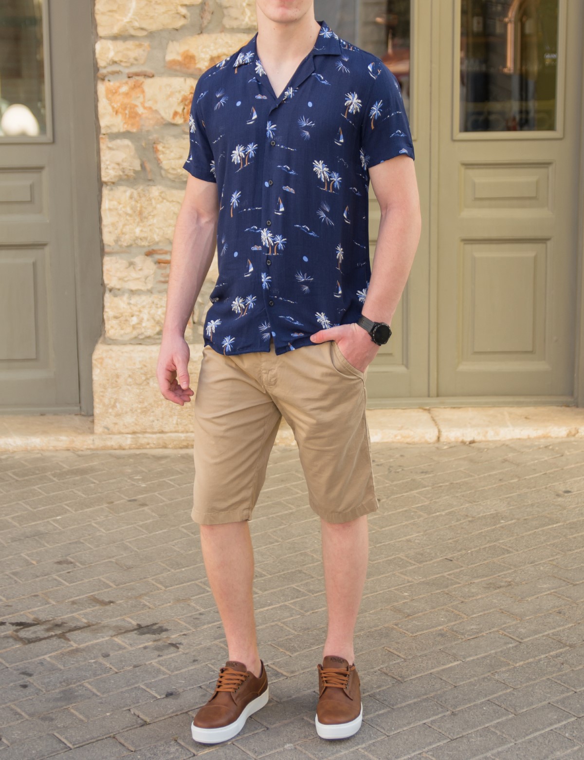 Ανδρικό σκούρο μπλε εμπριμέ κοντομάνικο πουκάμισο 22332 φωτογραφία